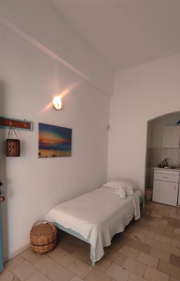 Aparthotel Lampi's Dolphin à Pátmos Extérieur photo